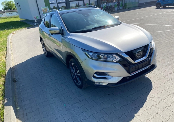 Nissan Qashqai cena 63900 przebieg: 93746, rok produkcji 2018 z Sława małe 301